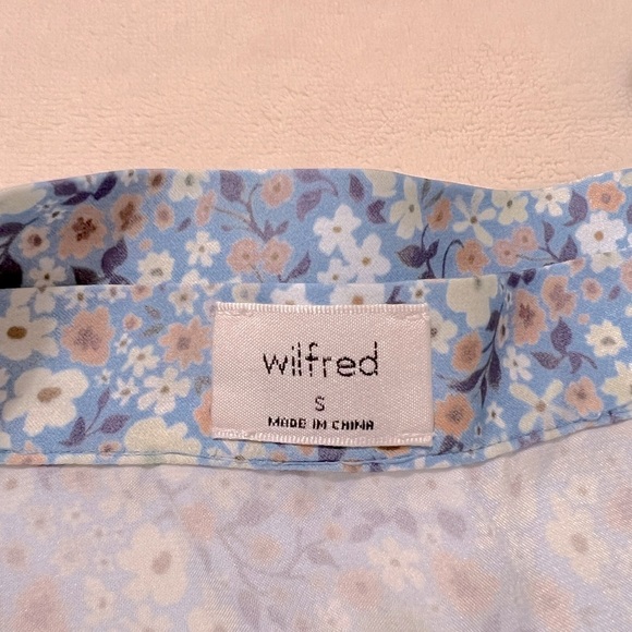 Aritzia mini wrap skirt - Picture 3 of 6